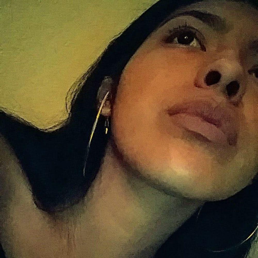 Meet your Posher, Mayra